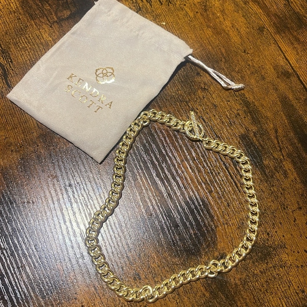 Whitley Good Chain Necklace *Vintage